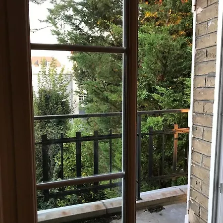 Couette-café Un Jardin Dans La Ville *
